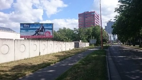 5907 - BILLBOARD