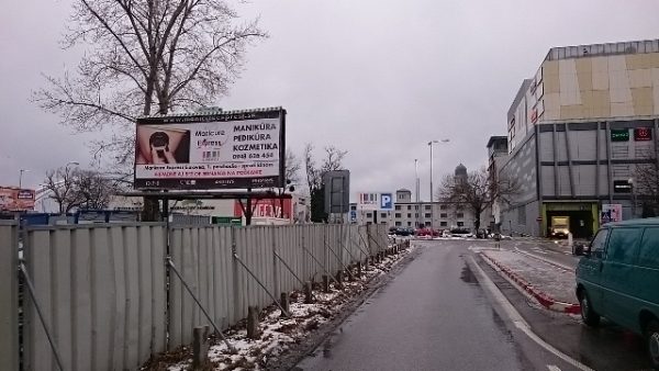 6757 - BILLBOARD