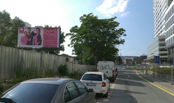 6738 - BILLBOARD